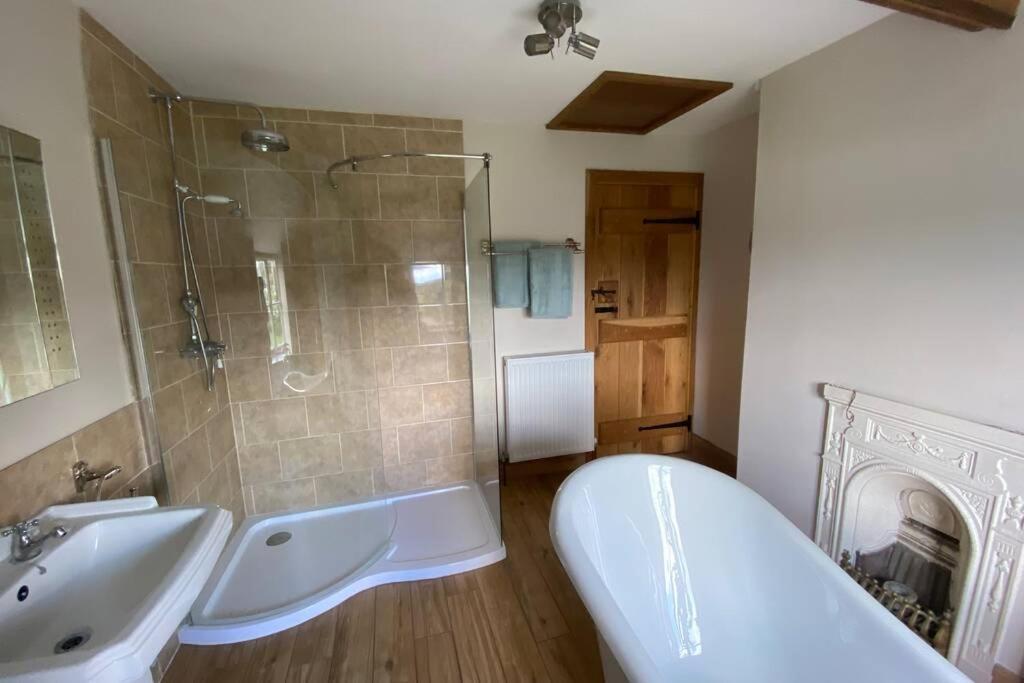 Spaniel Cottage With Views Of Ham Hill, Stoke Sub Hamdon Martock Bagian luar foto