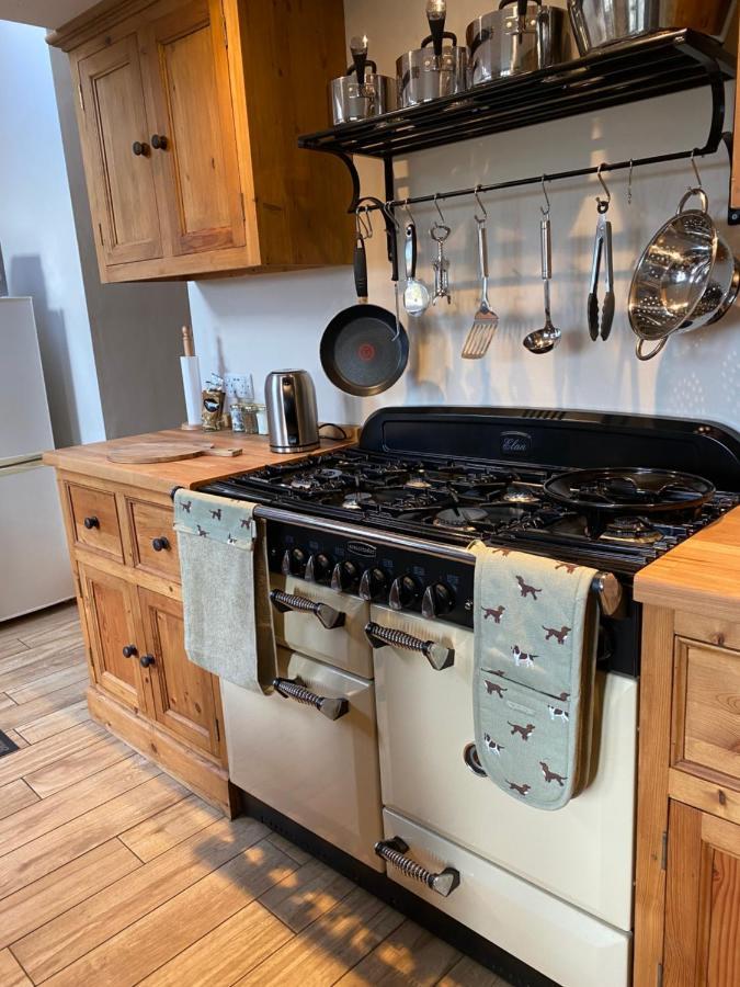 Spaniel Cottage With Views Of Ham Hill, Stoke Sub Hamdon Martock Bagian luar foto